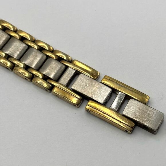 Vintage Gold Armitron Men's Watch - Picture 6 of 6